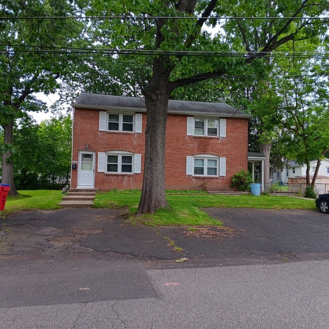 427 Kalmia St, Unit 427 kalmia st.,warminster