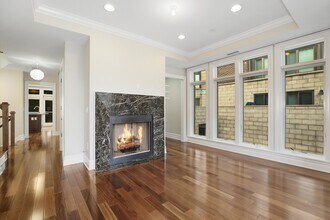 7 Oxford Landing in Weehawken, NJ - Building Photo - Building Photo