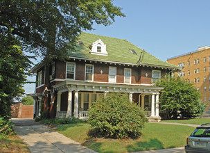 Granville Apartments in Memphis, TN - Building Photo - Building Photo