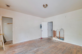 1306 Orren St NE in Washington, DC - Building Photo - Interior Photo