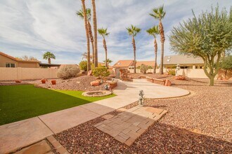 9334 E Cherrywood Dr in Sun Lakes, AZ - Foto de edificio - Building Photo