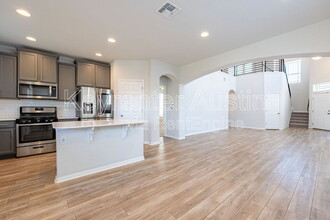 10821 Harwood Overlook Pass in Austin, TX - Building Photo - Building Photo