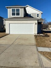 21302 W 215th Pl in Spring Hill, KS - Building Photo - Building Photo