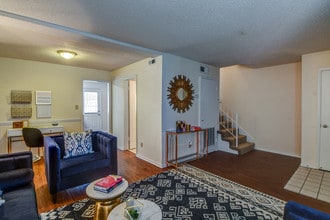 The Estates At Lafayette Square in Mobile, AL - Foto de edificio - Building Photo