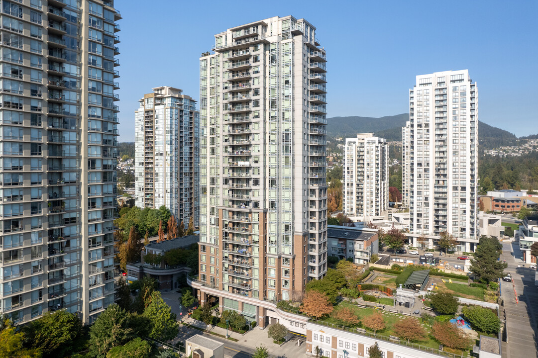 M1: METROPOLITAN RESIDENCES in Coquitlam, BC - Building Photo