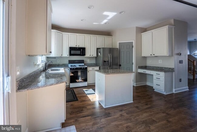 property at 45713 Paddington Station Terrace