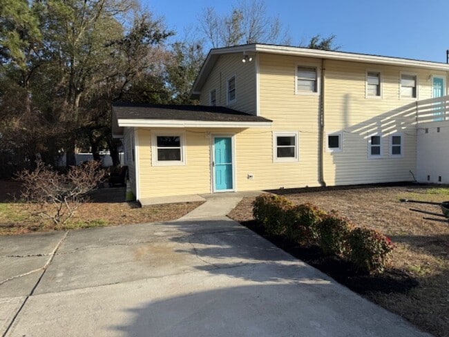 218 15th Ave S in Surfside Beach, SC - Building Photo - Building Photo