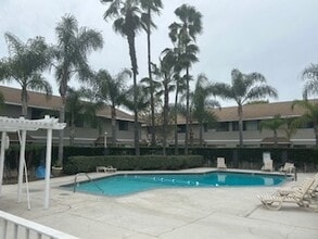 Gilbert Terrace Townhomes in Fullerton, CA - Building Photo - Building Photo