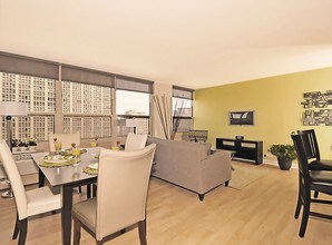 2101 S Michigan Ave in Chicago, IL - Building Photo - Building Photo