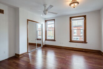 2410 Carpenter St in Philadelphia, PA - Building Photo - Building Photo