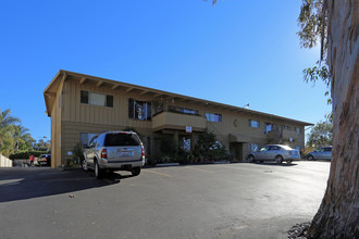 Spindrift Apartments in Encinitas, CA - Building Photo - Building Photo