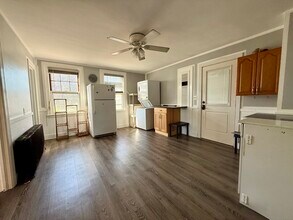 30 Russell St in Ansonia, CT - Building Photo - Building Photo