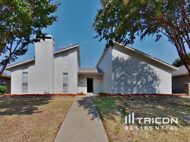 725 Villa Ridge Dr in Garland, TX - Building Photo - Building Photo