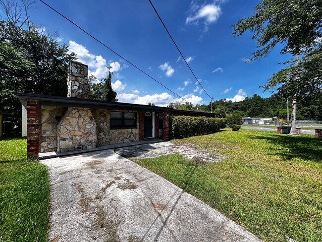 property at 6855 Hafford Ln