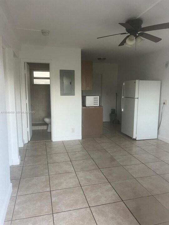 1124 NW 2nd St in Fort Lauderdale, FL - Building Photo