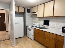 111 Kahului Beach Rd in Kahului, HI - Building Photo