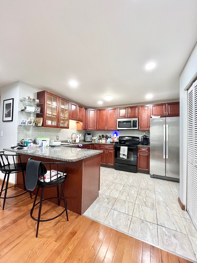 property at 18 Glencoe St