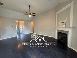 7180 Lauren Ln in Olive Branch, MS - Foto de edificio - Building Photo