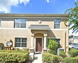 200 Carina Cir in Sanford, FL - Building Photo