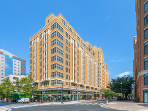 Lyon Place at Clarendon Center in Arlington, VA - Building Photo - Building Photo