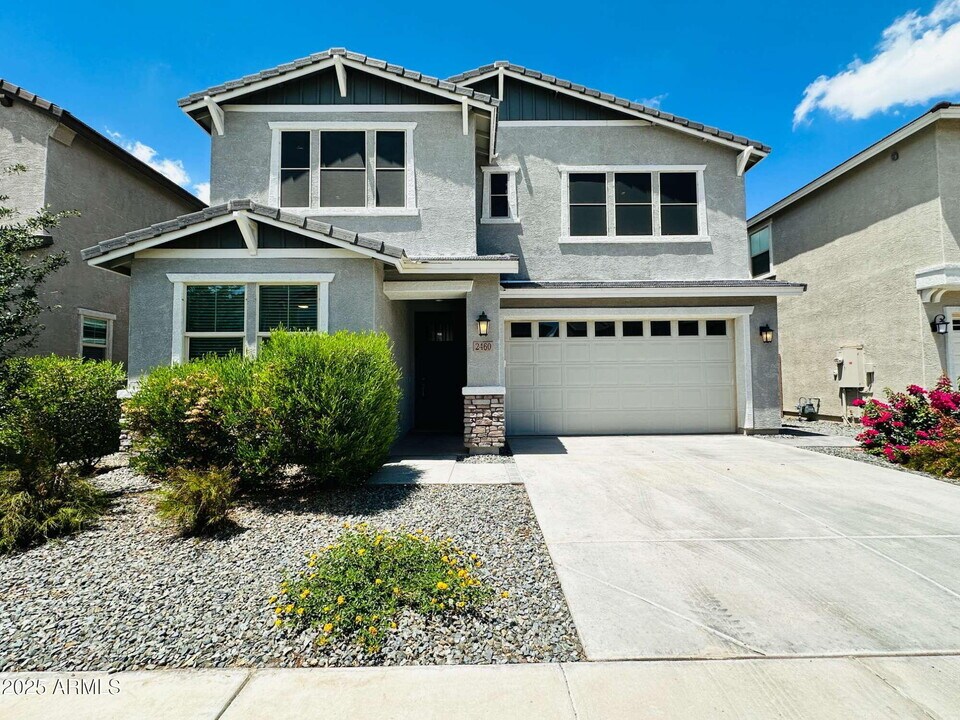 2460 E Athena Ave in Gilbert, AZ - Building Photo