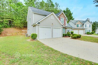 4855 Larkspur Ln in College Park, GA - Building Photo - Building Photo