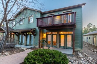 1568 E Sejarez Way in Flagstaff, AZ - Building Photo - Building Photo