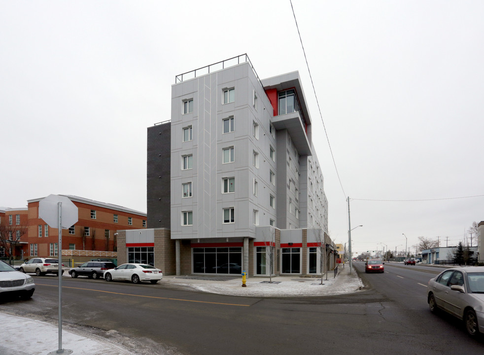 Renaissance Tower in Edmonton, AB - Building Photo