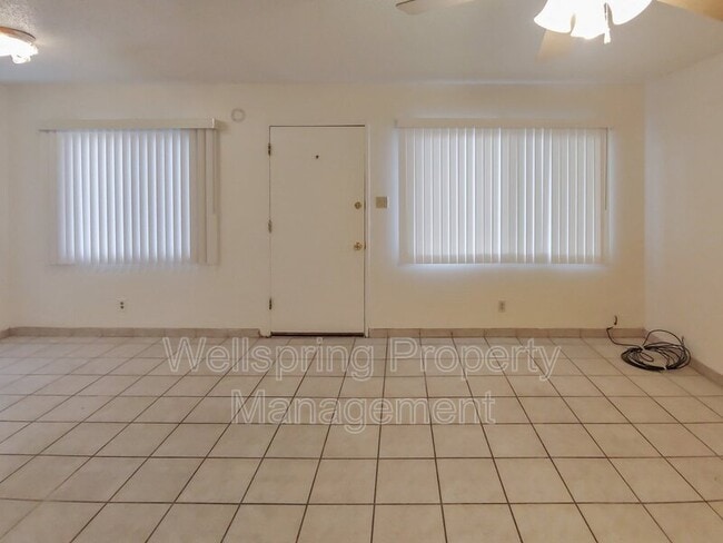 213 Panamint Ave in Ridgecrest, CA - Building Photo - Building Photo