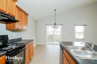 1623 Woodside Cir in Franklin, IN - Building Photo - Building Photo