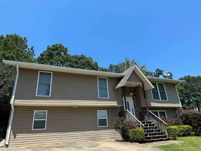 218 Ridgewood Dr in Trussville, AL - Building Photo - Building Photo