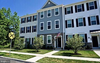 6 Stockton Ln in Hatboro, PA - Building Photo