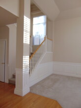 3402 Monterey Ln NE in Renton, WA - Foto de edificio - Building Photo