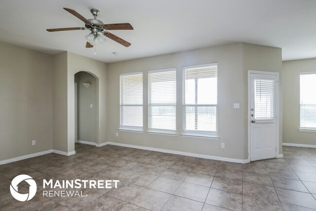 209 Kennedy Dr in Crowley, TX - Building Photo - Building Photo