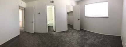 Santa Fe Village & Highlander Apartments in Wichita Falls, TX - Building Photo - Building Photo