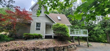 7513 Rockwell Dr in Agassiz, BC - Building Photo - Building Photo