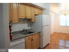 1724 Country Mill Dr in East Windsor, NJ - Building Photo - Building Photo