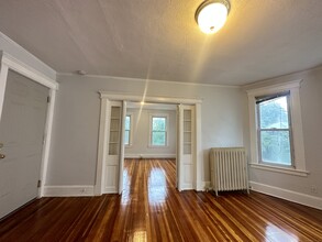15-17 Nesbit Ave in West Hartford, CT - Building Photo - Building Photo