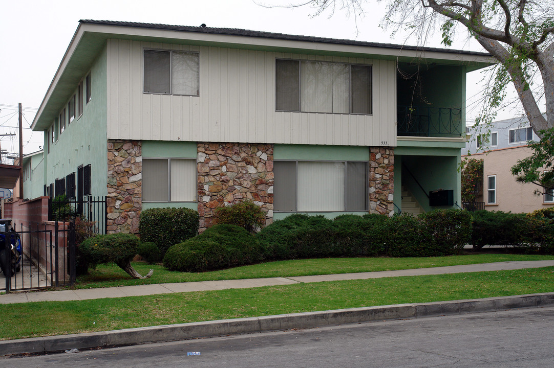 533 S Osage Ave in Inglewood, CA - Foto de edificio