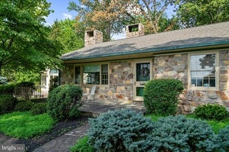 451 Merlin Rd in Phoenixville, PA - Building Photo - Building Photo