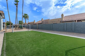 Palisade Park in Phoenix, AZ - Building Photo - Building Photo