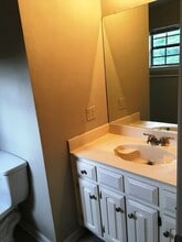 410 Monroe St in McGregor, TX - Building Photo - Building Photo
