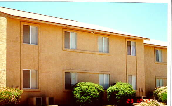 Holridge Apartments in Phoenix, AZ - Building Photo