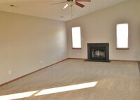 114 Nicole Ct photo'