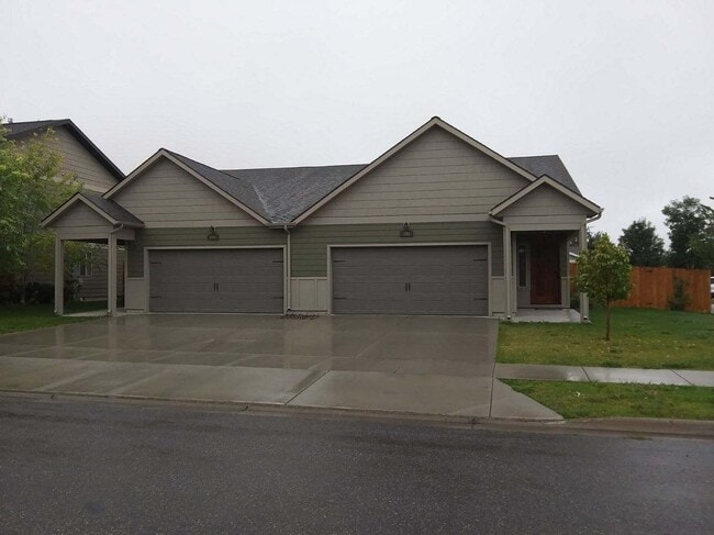 895 Longbow Ln in Bozeman, MT - Building Photo - Building Photo