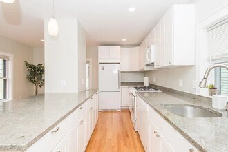 69 Dover St in Somerville, MA - Building Photo - Building Photo