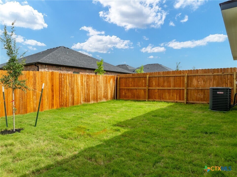 5109 Rose Petal Ct in Killeen, TX - Building Photo