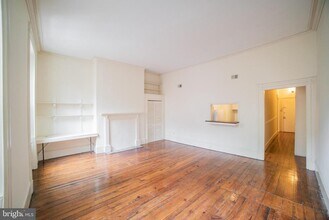 1021 Clinton St in Philadelphia, PA - Building Photo - Building Photo