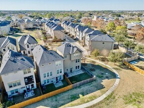 10218 Spring Shadows Park Cir in Houston, TX - Building Photo - Building Photo