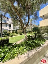 5849 S Sparrow Ct in Los Angeles, CA - Building Photo - Building Photo